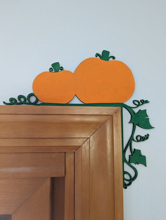 Pumpkin with Vine Door/Window Frame Décor